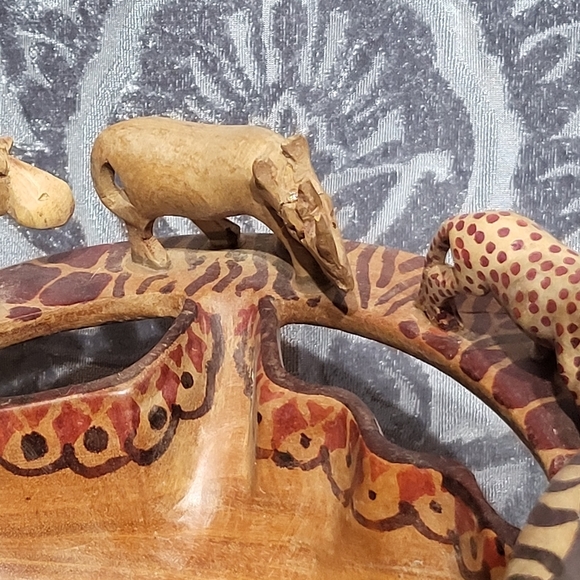 Handcarved Wooden Animal African Safari Bowl - Picture 9 of 10